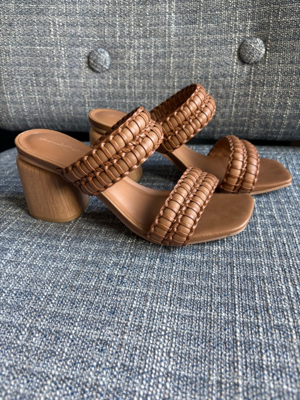 Braided Double-Strap Tan Block Heel Mule 6.5 - Picture 3 of 9